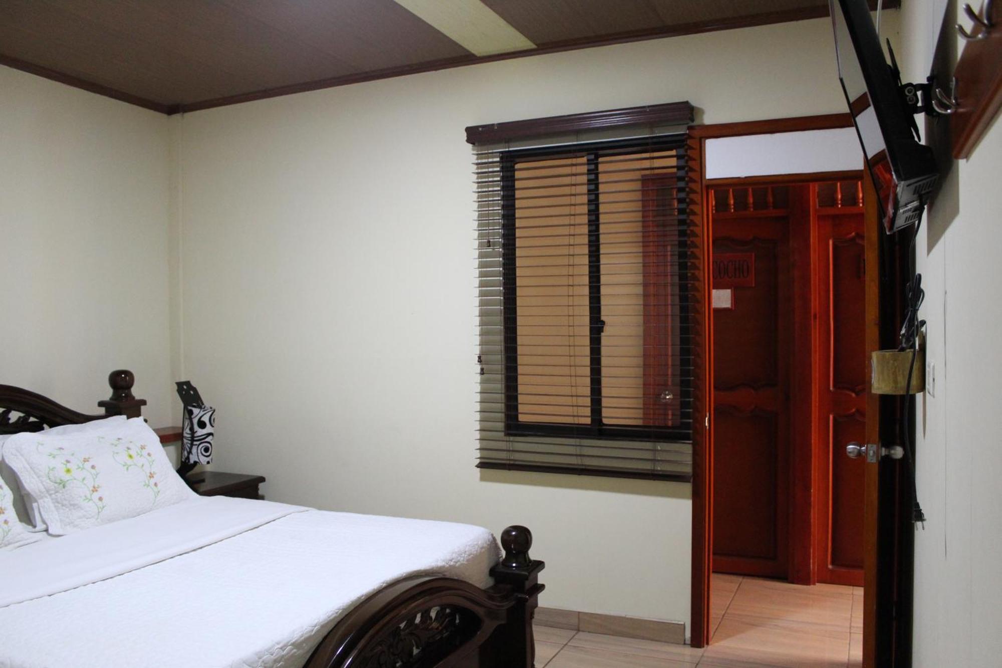 Find Land & A Rest Hotel Filandia Bagian luar foto